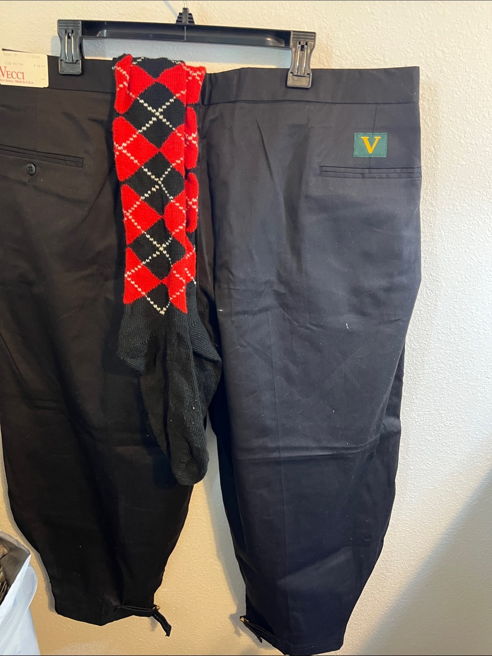 Men's knicker golf pants with Argyle socks